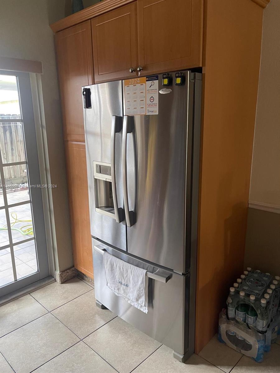 Spectacular Condo/Co-Op/Villa/Townhouse